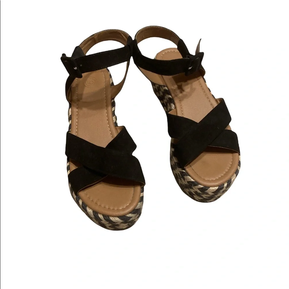 Urban Outfitters UO Platform Espadrille Black Suede Chevron Pattern Size 7